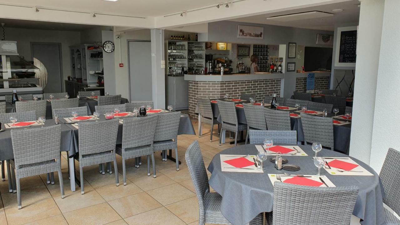 Logis Hotel Horus Restaurant Les Bruyeres Toulenne Exterior photo