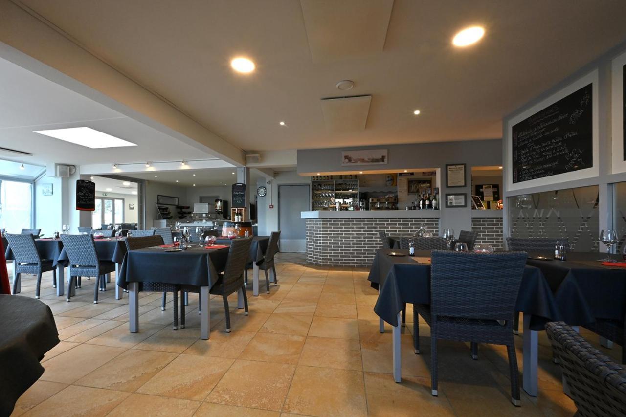 Logis Hotel Horus Restaurant Les Bruyeres Toulenne Exterior photo